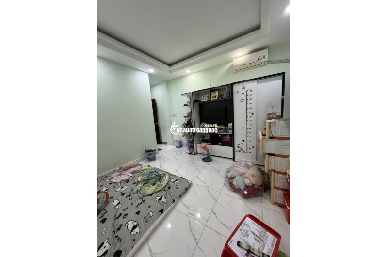 Bán nhà đẹp giá tốt 5 tầng 3PN 3WC, 36m2 Lê Đình Cẩn, BÌnh Tân, hoàn công A4 Chỉ 4.3 tỷ